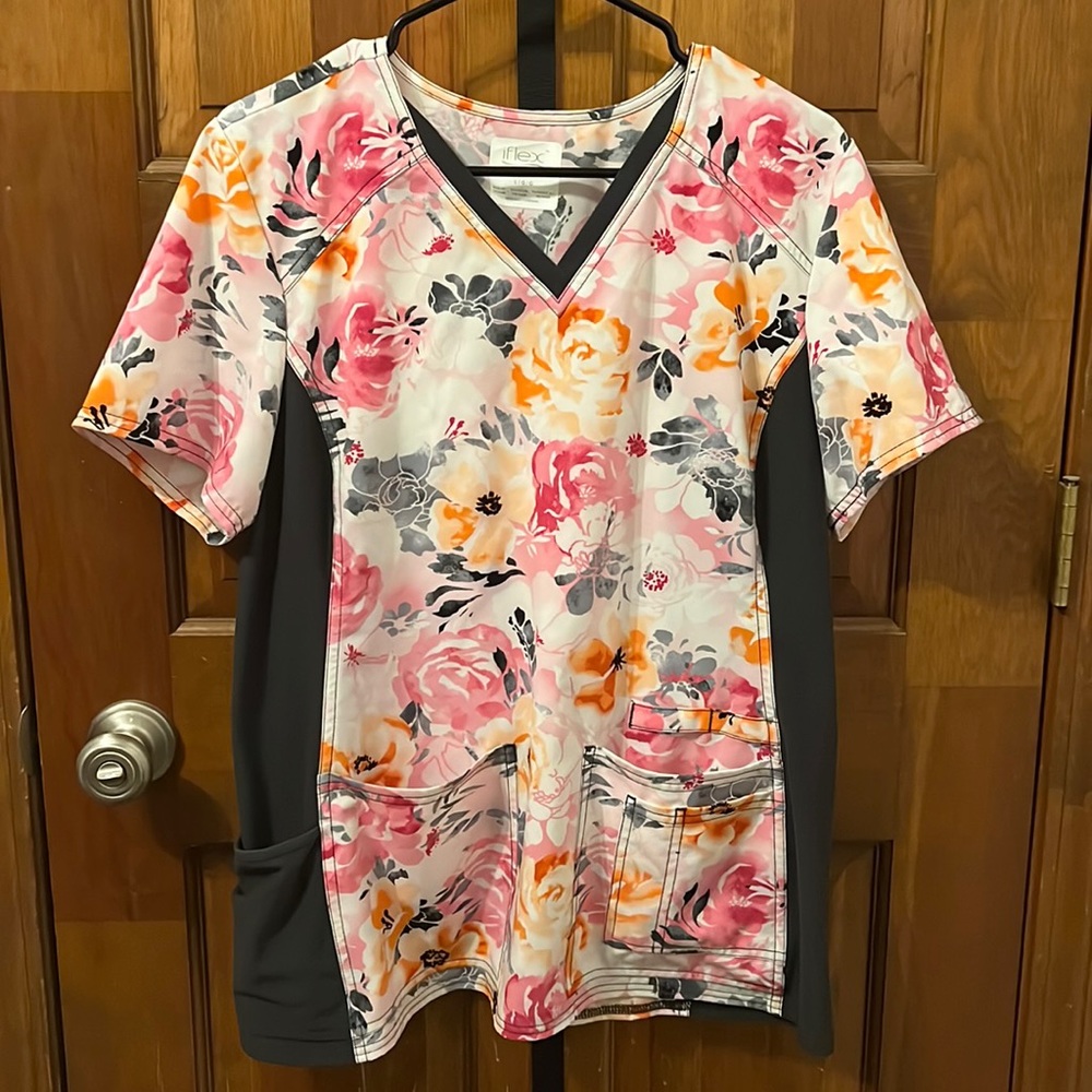 iFlex Cherokee Scrub Top